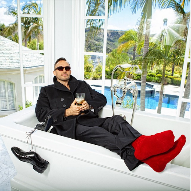 Gattyán pornómilliárdos Orosz Péter kottájából öltözködik?