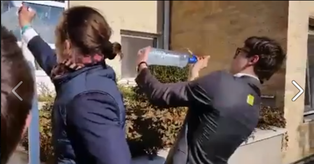 Cigányzenekarral locsolkodott Orbán Gáspár