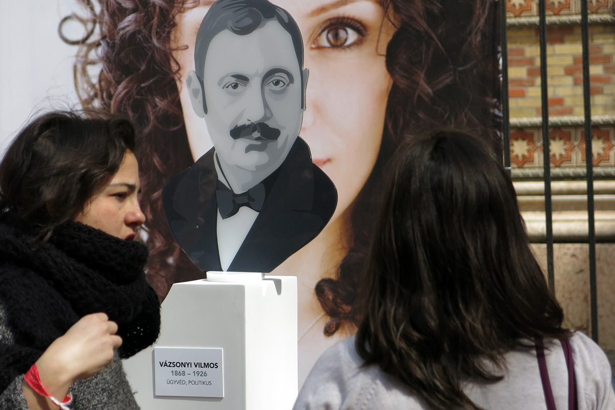 Illustration for article titled Nézzétek már, milyen aprócska ez a zsidó!