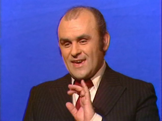 Nahát, a TV2 is pont most fedezte fel a Hofi Geza című rapszámot!