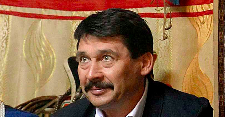 Most mindannyian Áder Jánosok vagyunk