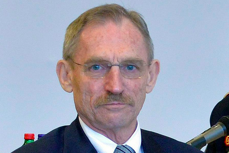 Illustration for article titled A nap agyonretusált macája Pintér Sándor belügyminiszter