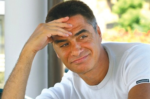 A nap smucigja dr. Kende, az ismert Orbán-gyűlölő morális lovag