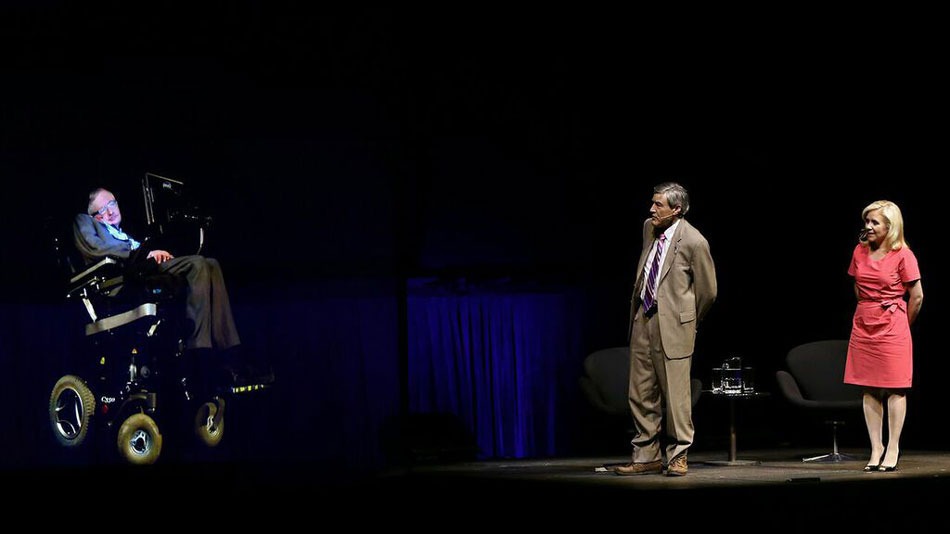 Stephen Hawking hologram lett, és előadást tartott a sydneyi operában