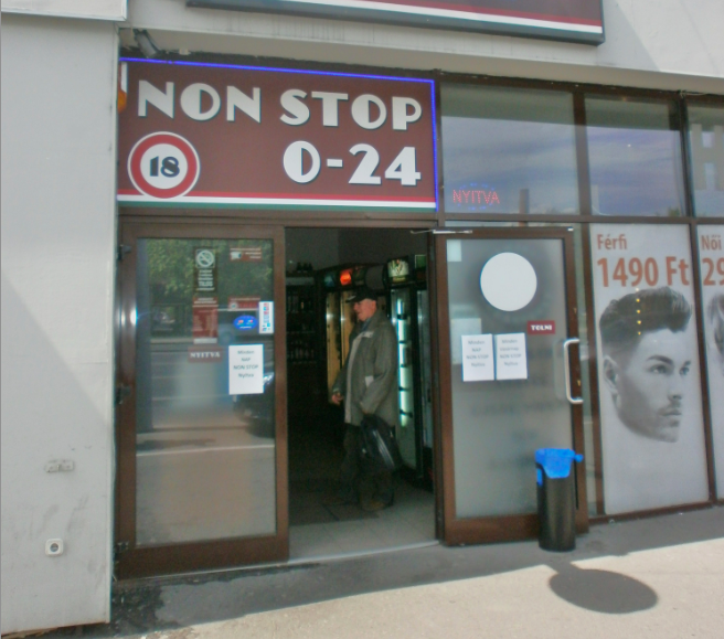 Ajtónyitással védekeznek a rablógyilkosok ellen a budapesti trafikosok