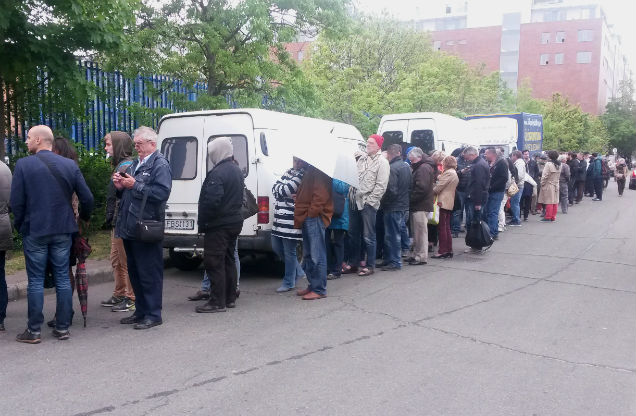 Vert seregként távoztam az amerikai nagykövetség raktára elől :(