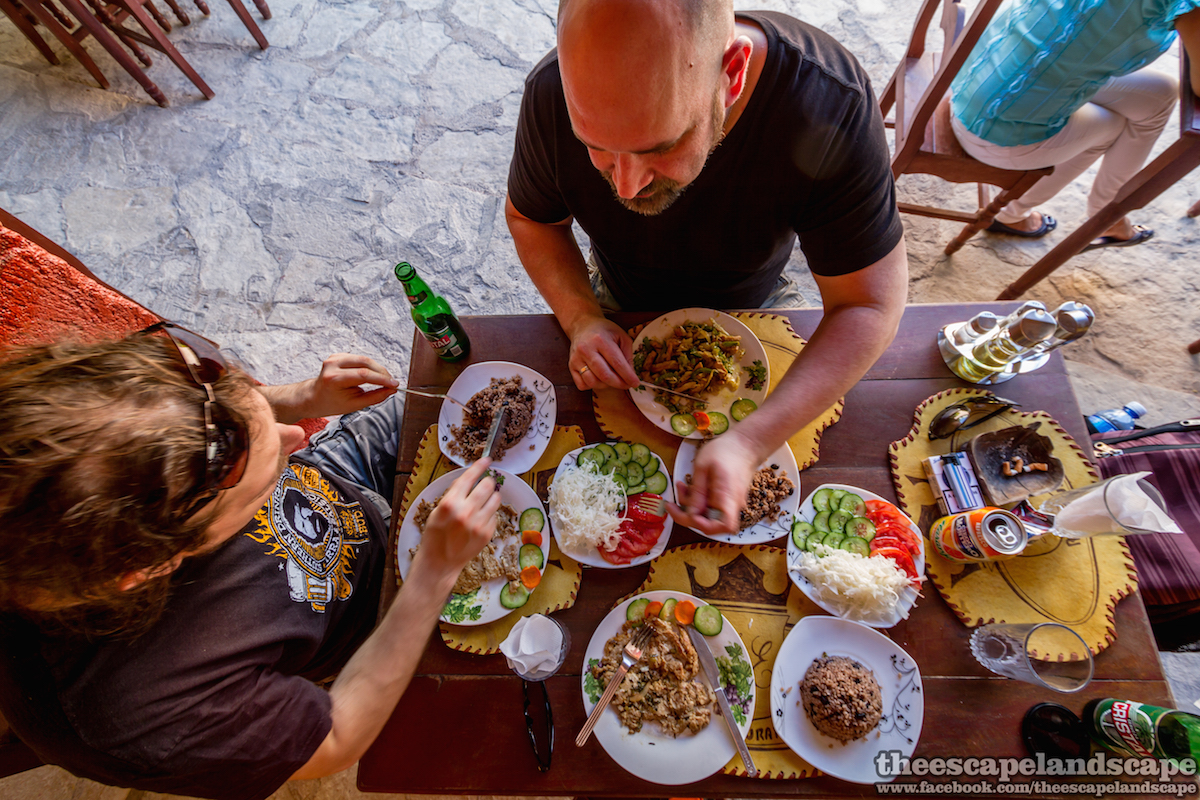 Illustration for article titled Oké, egy szóló egy peso – egy magyar metálzenekar Kubában, 2. rész