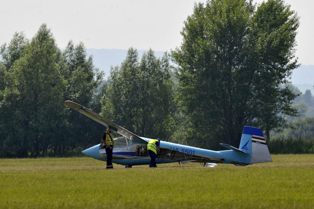 Illustration for article titled Ezek a repülőgépek ütköztek Esztergomnál