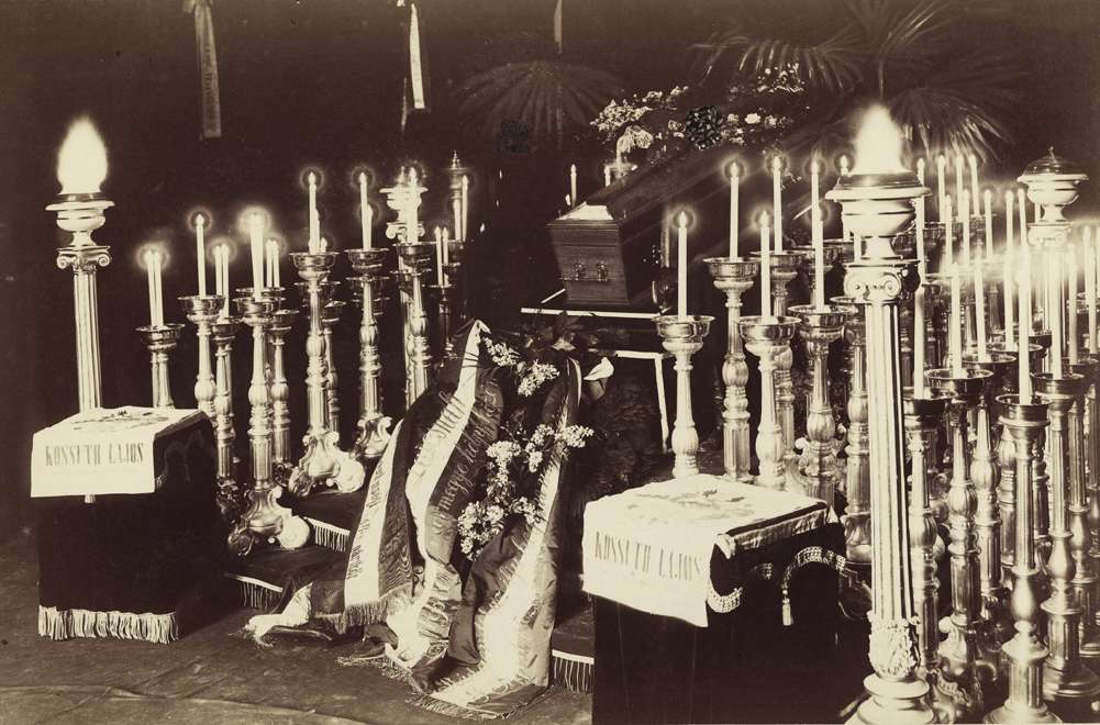 Illustration for article titled Holnemvolt Budapest