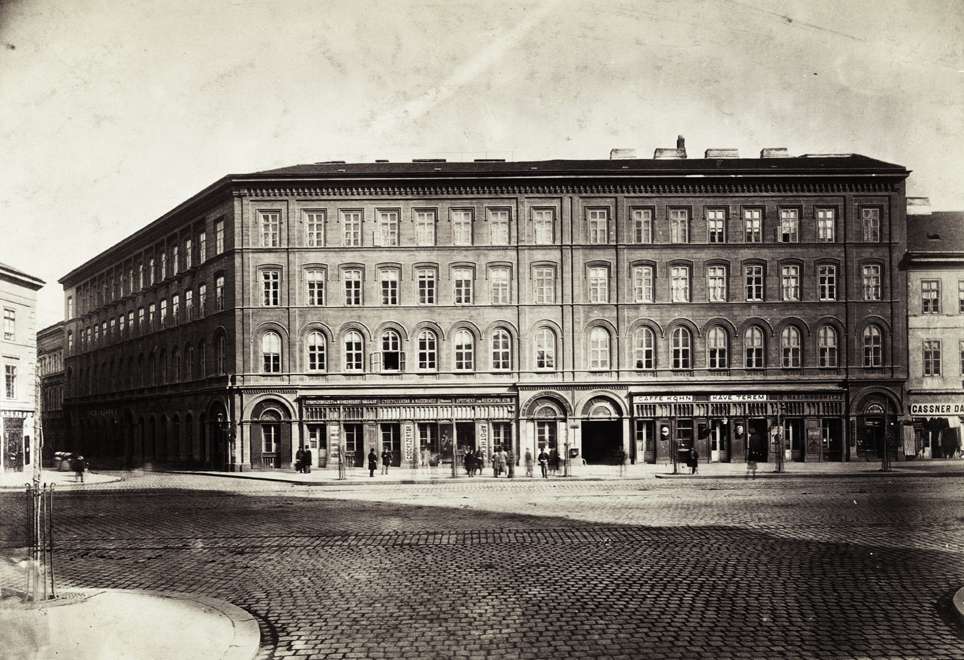 Illustration for article titled Holnemvolt Budapest