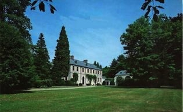 Illustration for article titled Habonyé után megmutatjuk Arthur Finkelstein lakhelyét is