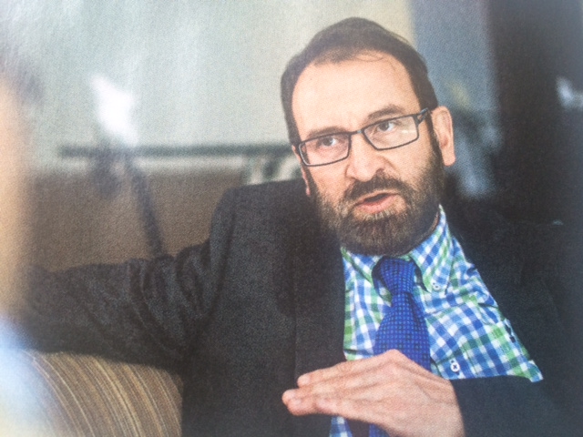 Szájer szerint a bevándorlós plakátok a polgárok nyelvén beszélnek