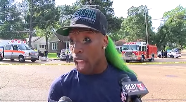 A rendőrautó úgy pörgött, mint a tornádó, te lány!