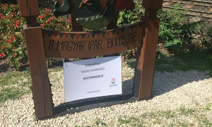 Szegény Weiss Manfrédot minden idióta politikus meggyalázza