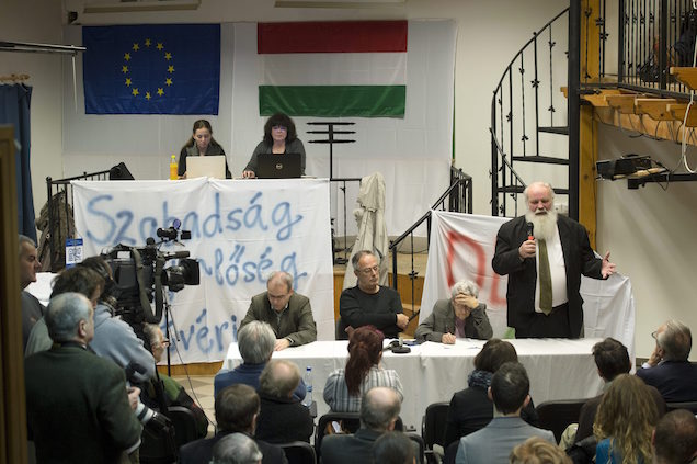 Ilyen harc még nem volt: Mihancsik Zsófia összecsap Német Tamással