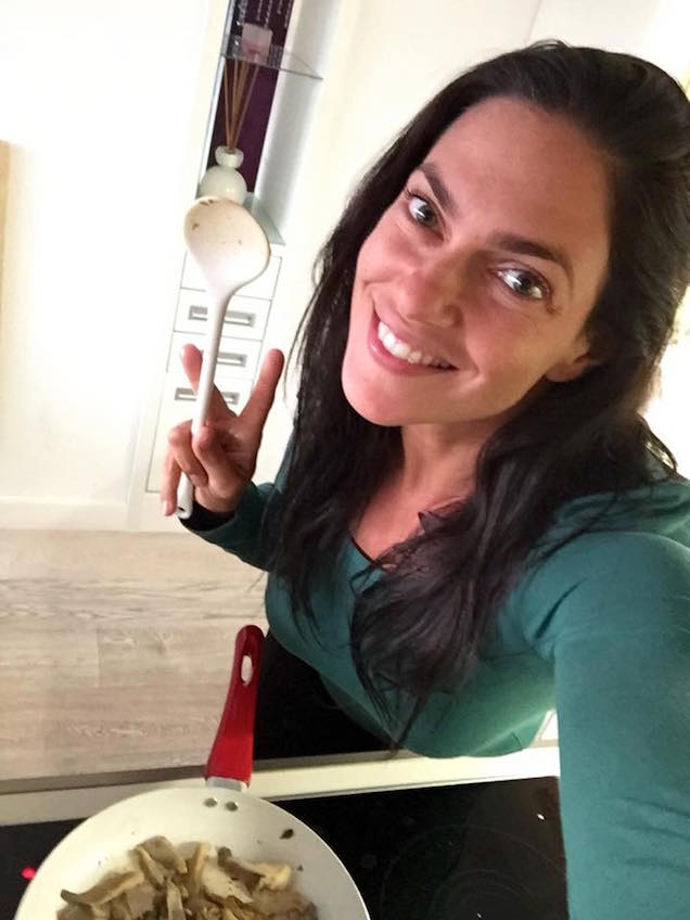 Bódi Sylvi hadat üzent a szelfizésnek!