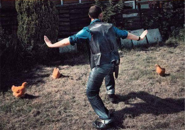 Így fékezik meg az igazi profik a vérszomjas állataikat