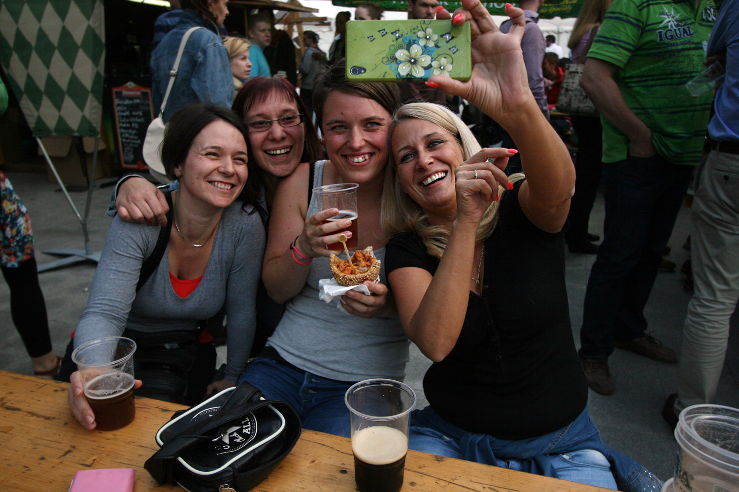 Illustration for article titled Akkor menjetek majd cseh sörfesztiválra, ha újra több mint 30 fok lesz