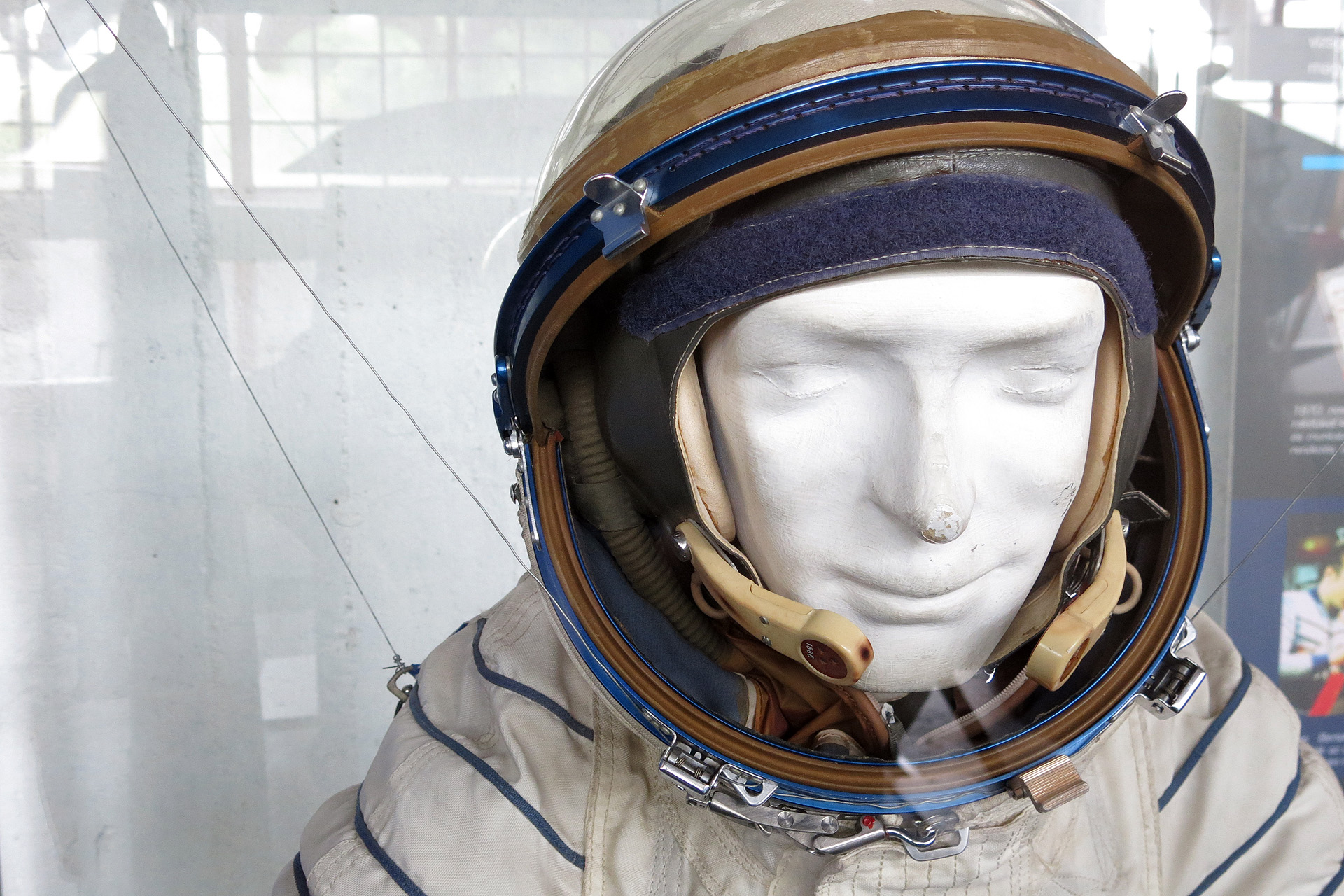 Még soha nem láttam ennyi szomorú nénit egyszerre