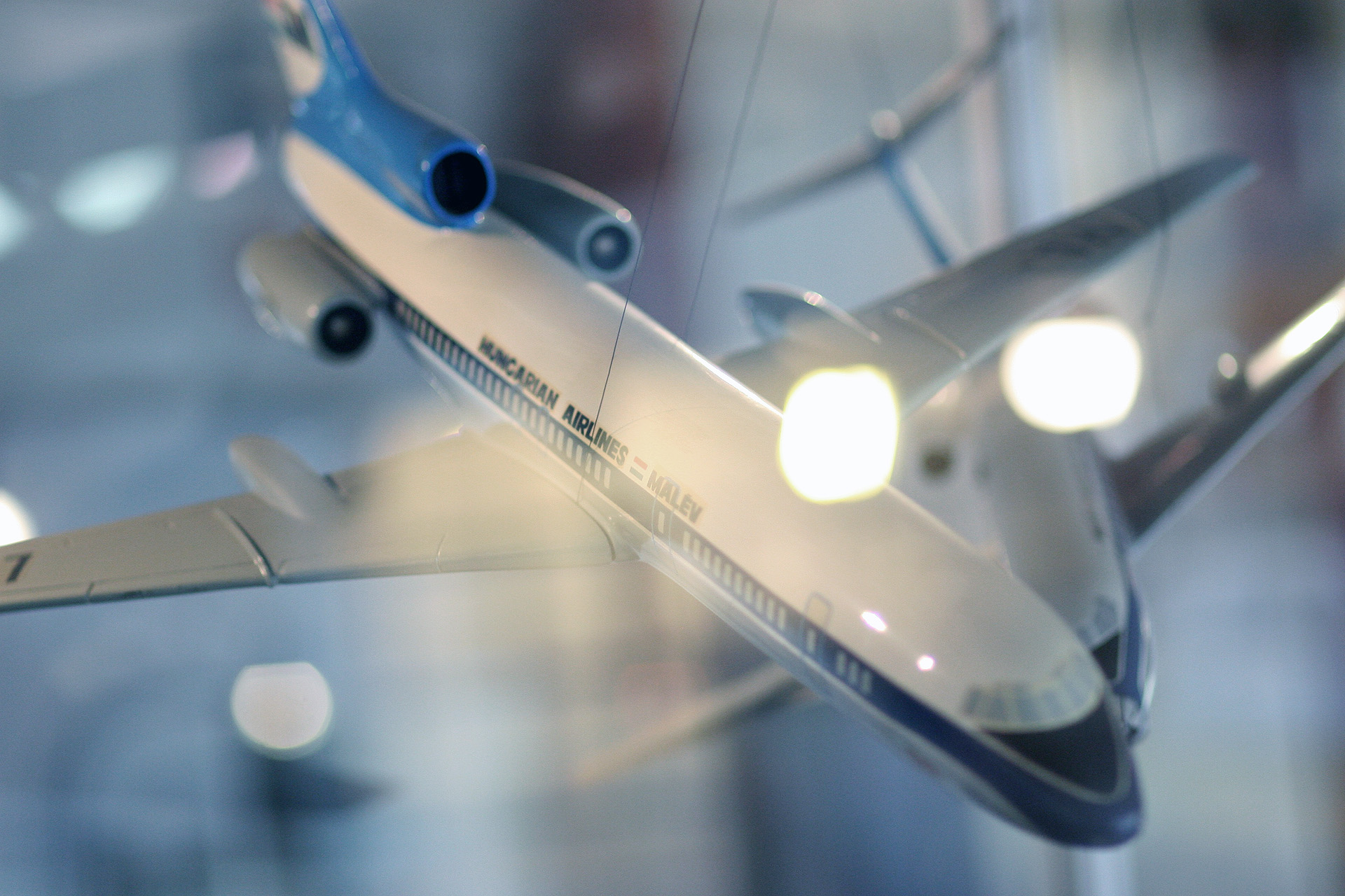 Illustration for article titled Még soha nem láttam ennyi szomorú nénit egyszerre