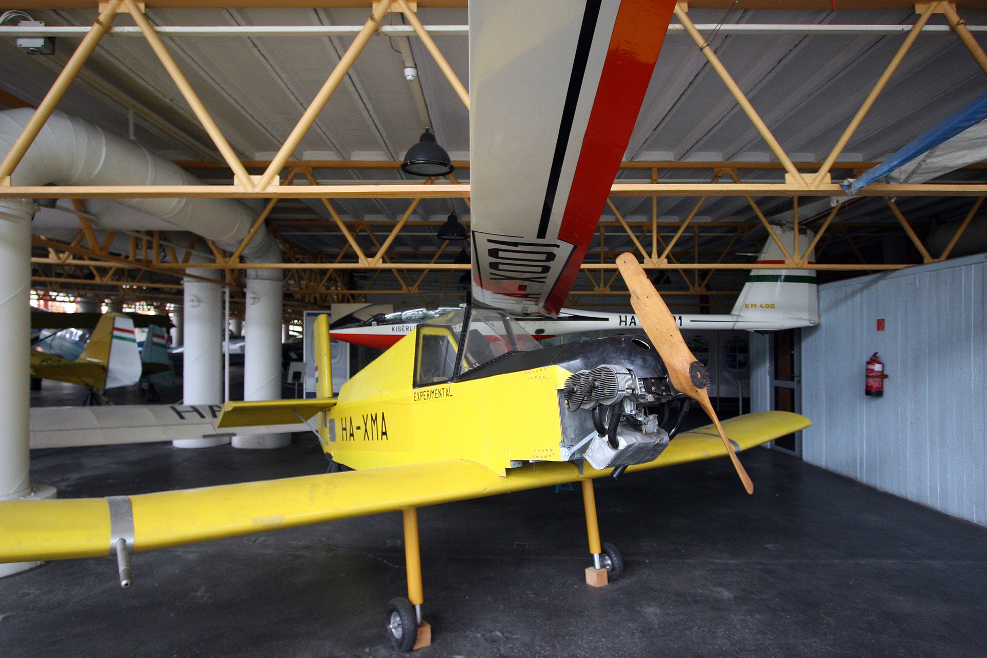 Illustration for article titled Még soha nem láttam ennyi szomorú nénit egyszerre