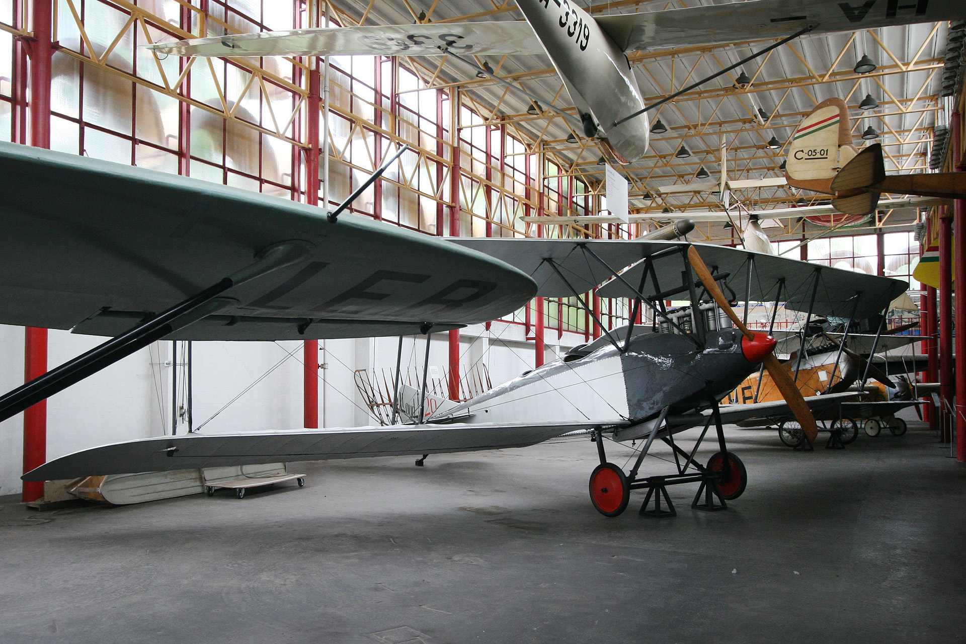 Illustration for article titled Még soha nem láttam ennyi szomorú nénit egyszerre