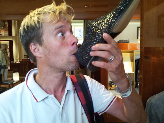 Illustration for article titled Mibe kerül, hogy te légy a Laza Oligarcha vagy a Dilis Kokós Fideszes?