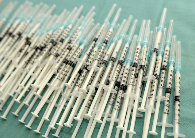 Meghalt a spanyol kisfiú, akit nem oltattak be a szülei