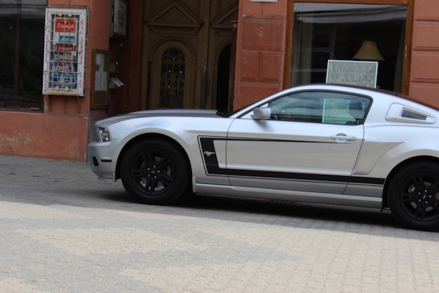 Adalék a hugyozás miatt sétálóutcán parkoló képviselő ügyéhez