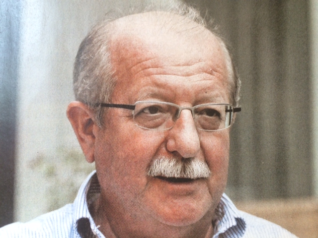 Miért vesz meg az ember hirtelen egy újságot?