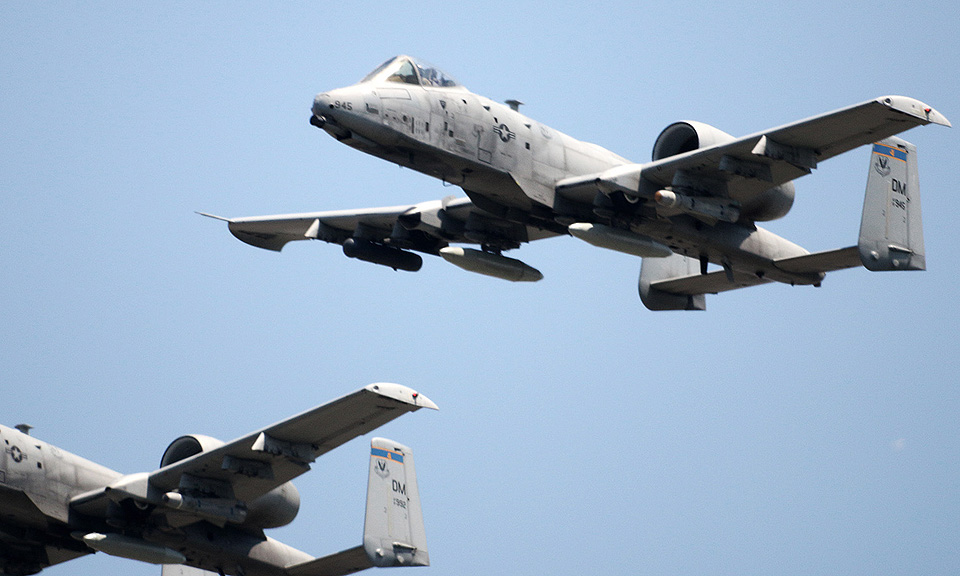 Az euroatlanti demokrácia őrzői mennydörögtek Budapest fölött