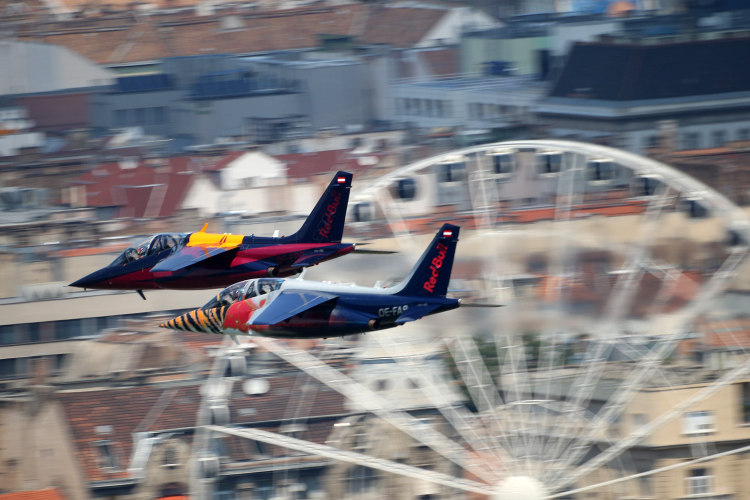 Illustration for article titled Az euroatlanti demokrácia őrzői mennydörögtek Budapest fölött