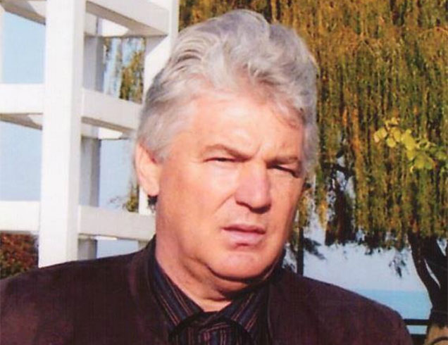 Illustration for article titled Sütő László óriásit buzizott, Gyurcsány kizáratja a DK-ból