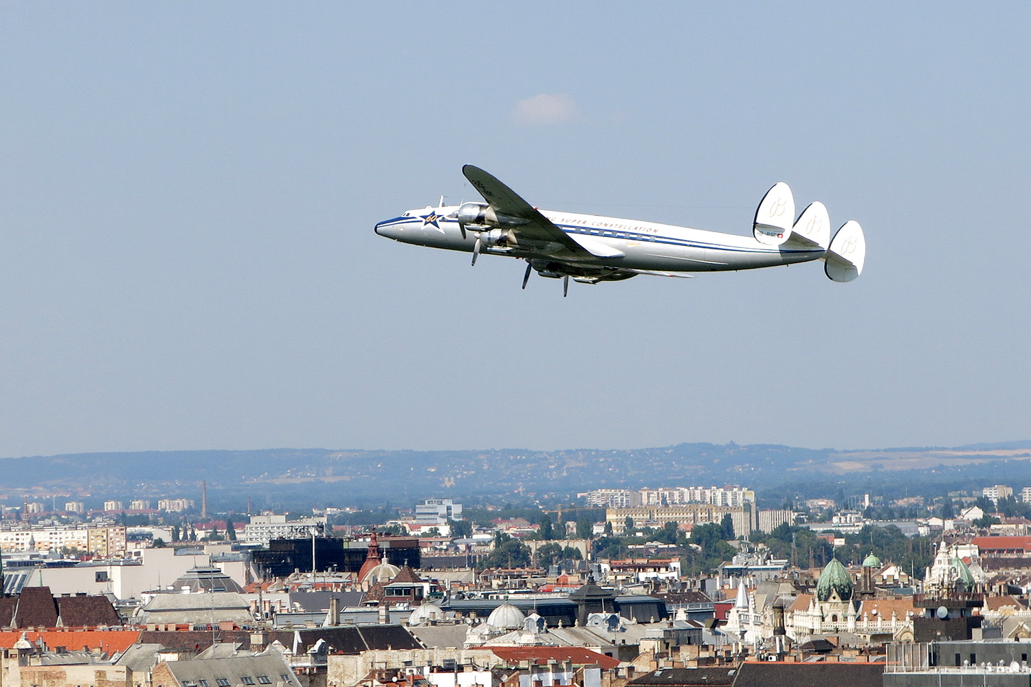Illustration for article titled A világ legszebb utasszállító gépe látogatott Budapestre