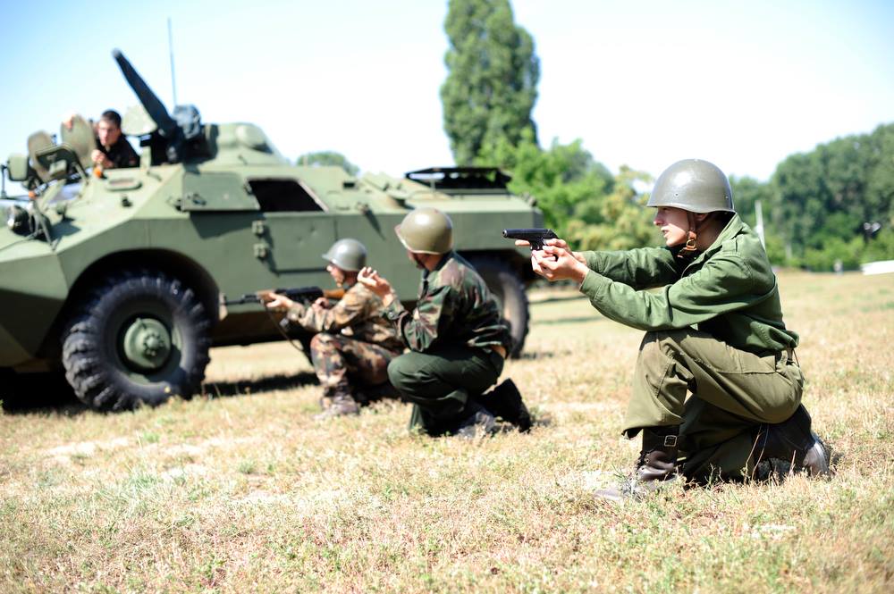 Minden rémálmom egyben: ilyen a katonai gyerektábor információs oldala