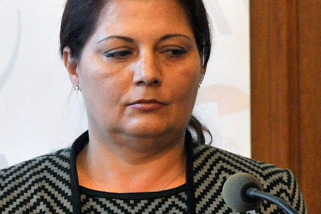 Vida Ildikó most már tényleg megkapta a selyemzsinórt?