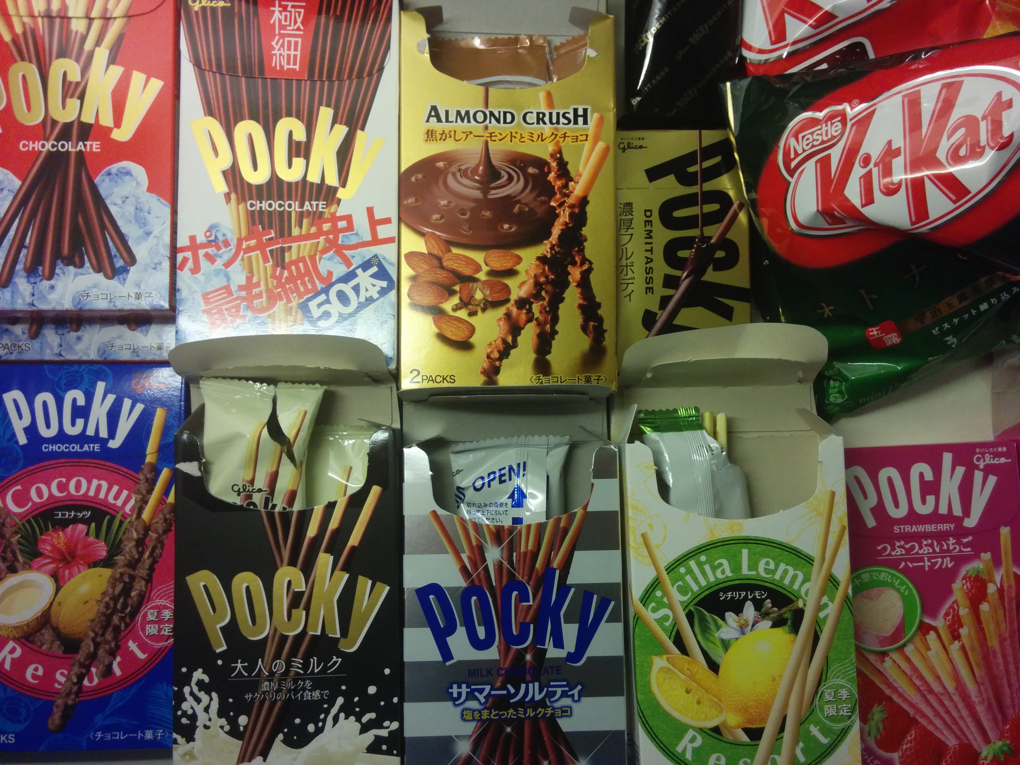 Hoztunk sajtos KitKatot Japánból, és megpirítottuk