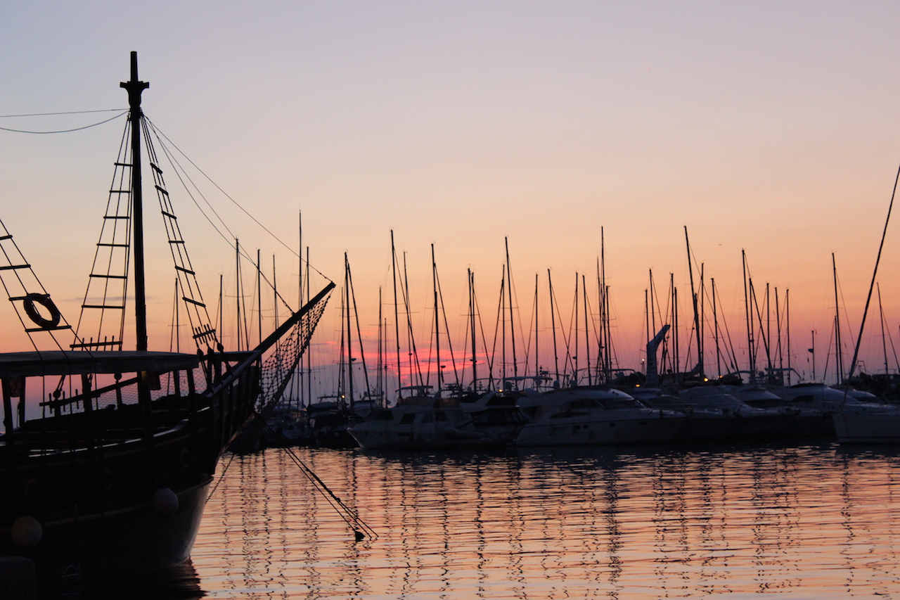 Illustration for article titled Hahó, a tenger!