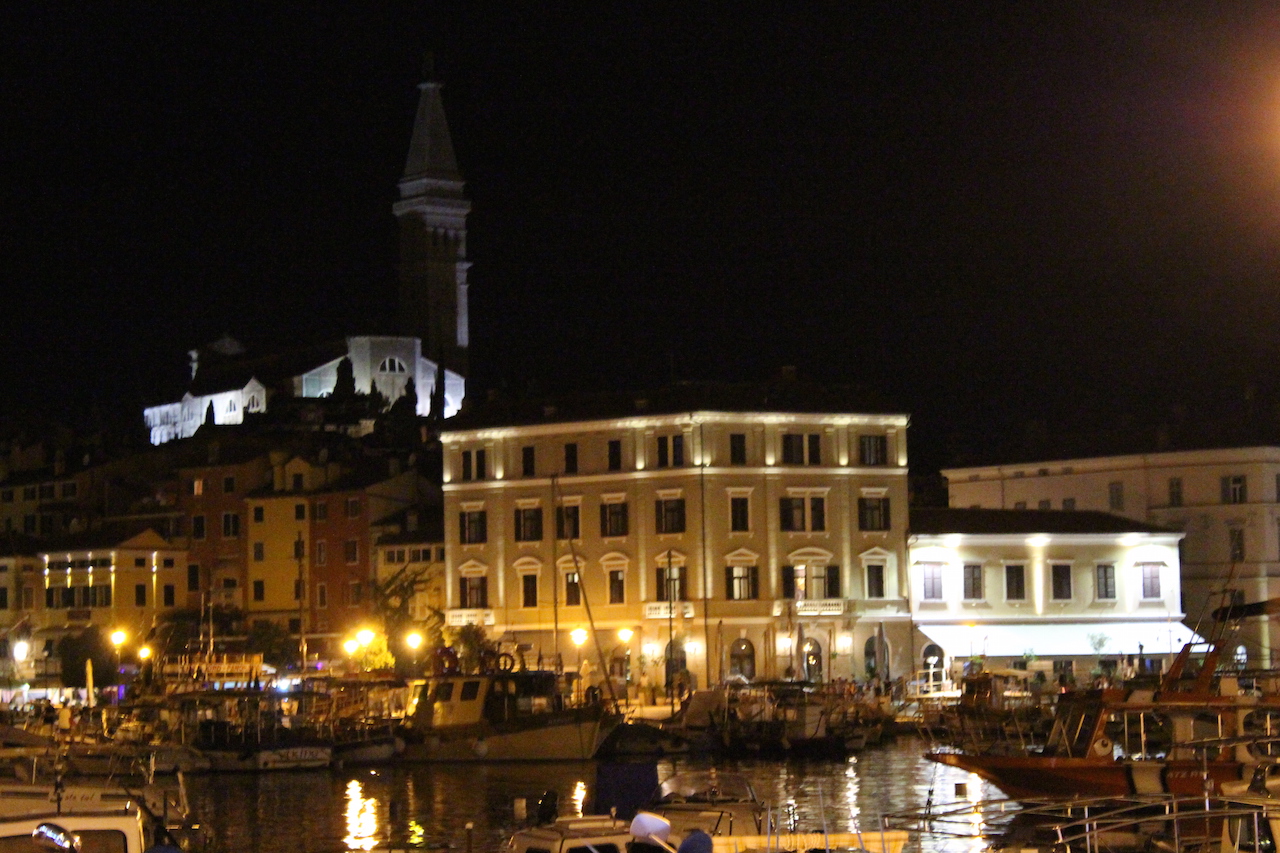 Illustration for article titled Hahó, a tenger!