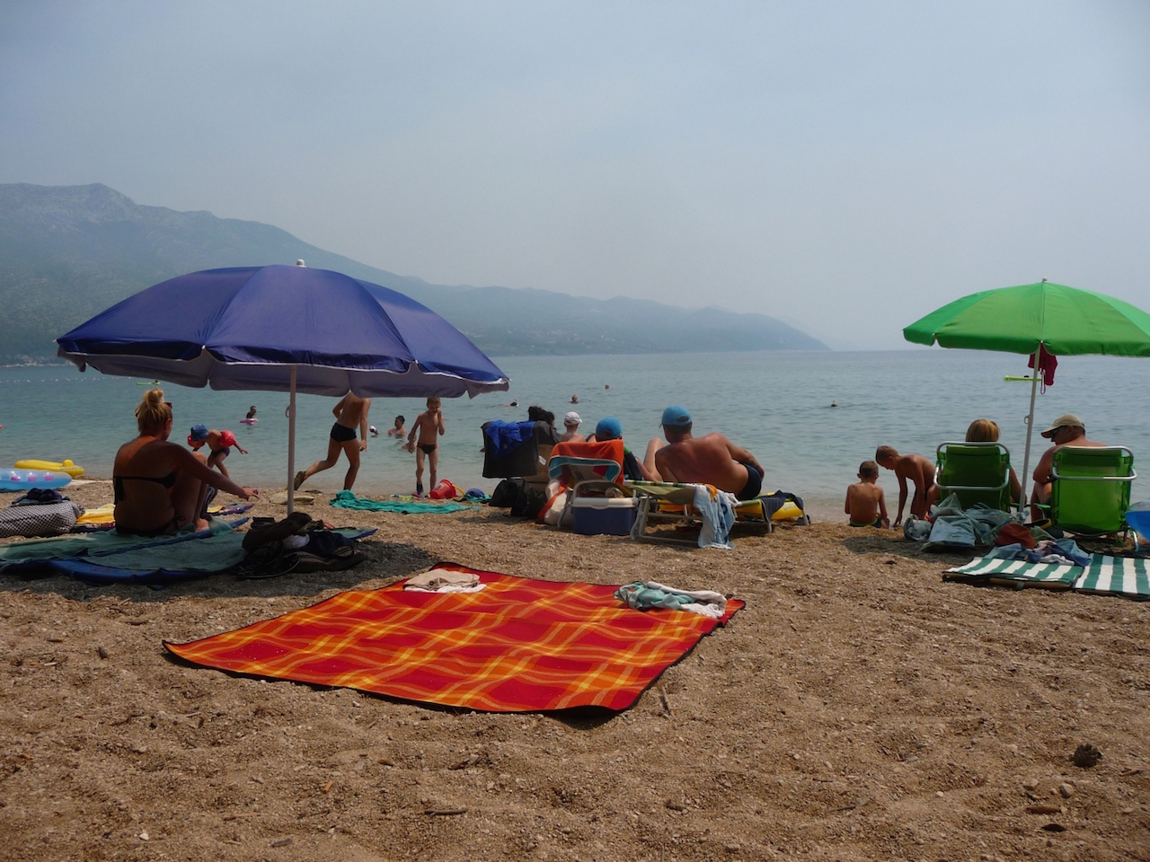 Illustration for article titled Az áram csak jön és megy – nyaralás és erdőtűz a Peljesac-félszigeten