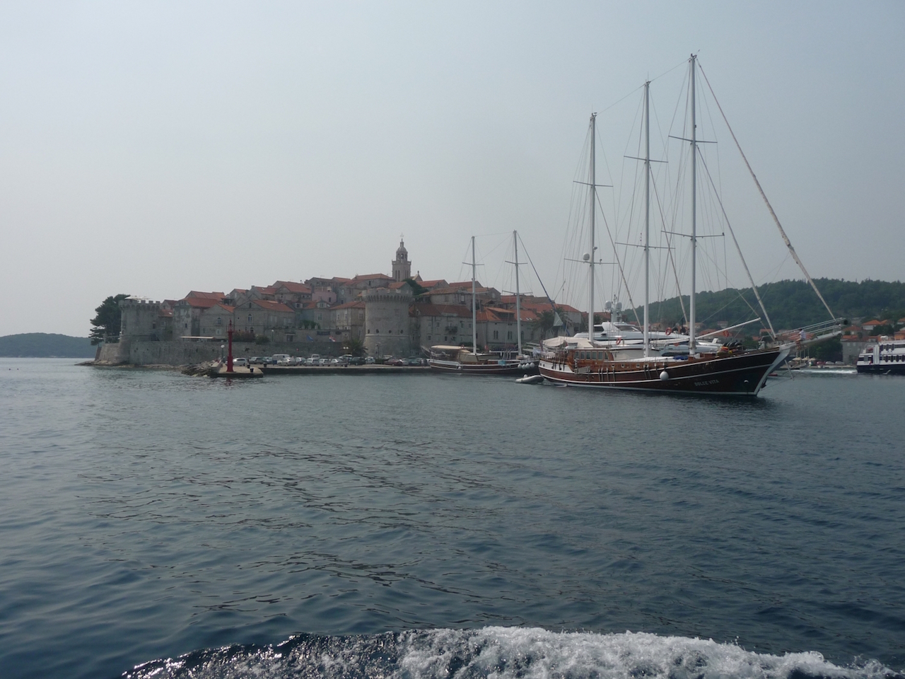 Illustration for article titled Az áram csak jön és megy – nyaralás és erdőtűz a Peljesac-félszigeten