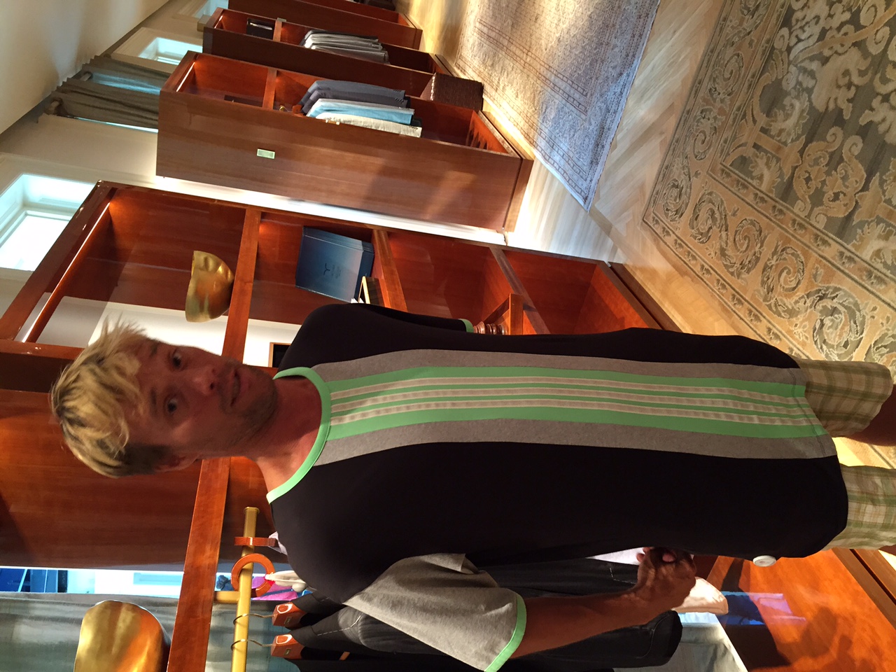 Illustration for article titled Életemben először vettem valamit a pornós luxusáruházában