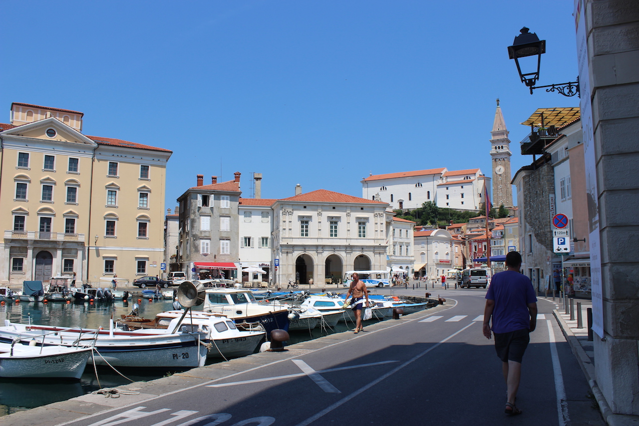 Illustration for article titled Ha én kommunista lennék, soha nem nyaralnék máshol!