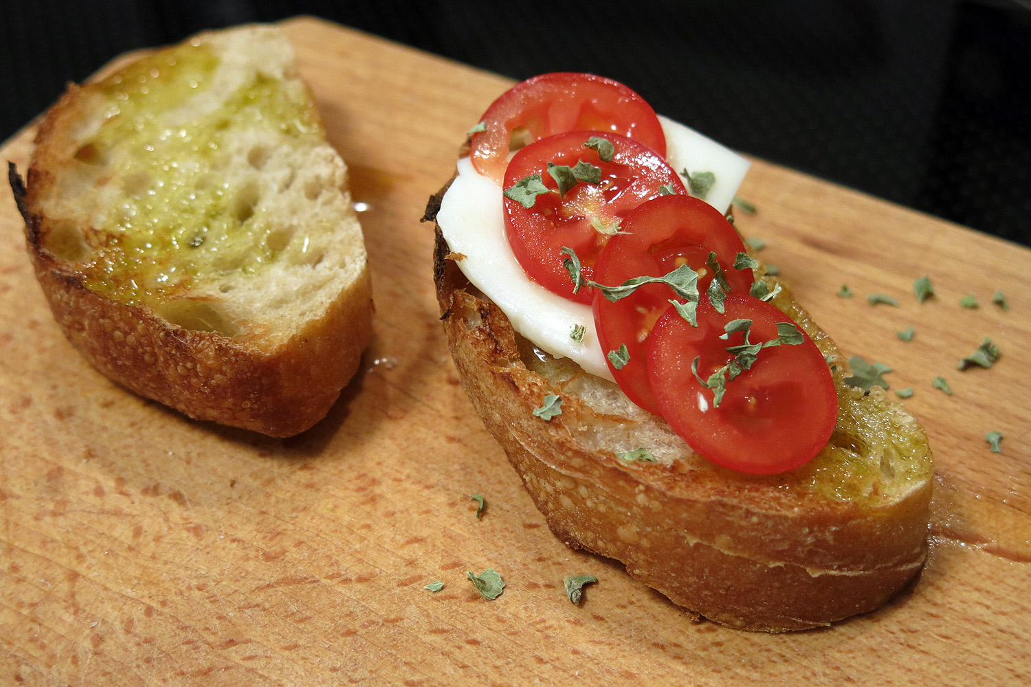 Illustration for article titled A paradicsom a nyaralást is túlélte, beérett – és milyen jól tette!