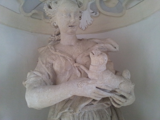 Illustration for article titled Hát ezt a szomorú oroszlánt ki vigasztalja meg?