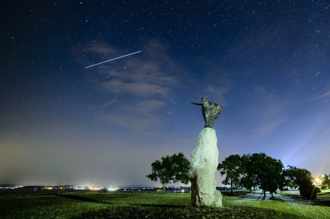 Illustration for article titled Nicsak, mi repül ott!