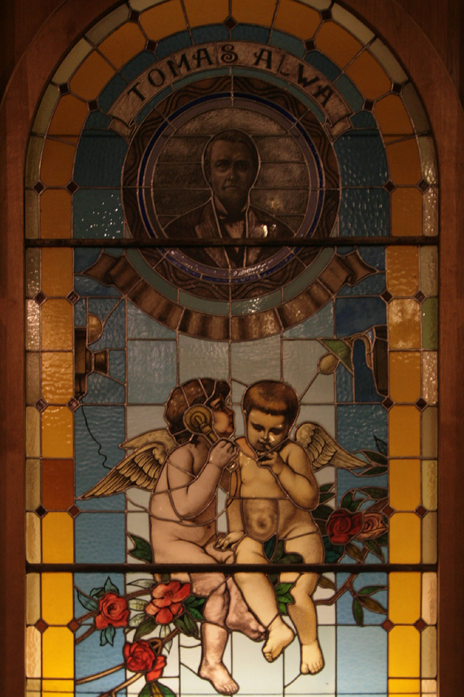 Illustration for article titled Porban fuldoklik a VIII. kerületi Horváth Mihály tér