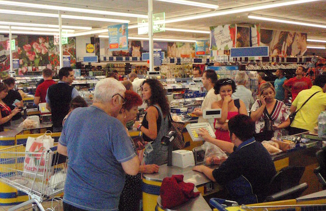 Illustration for article titled Végre egy vasárnap, amikor megint szabad vásárolni, gyerünk!