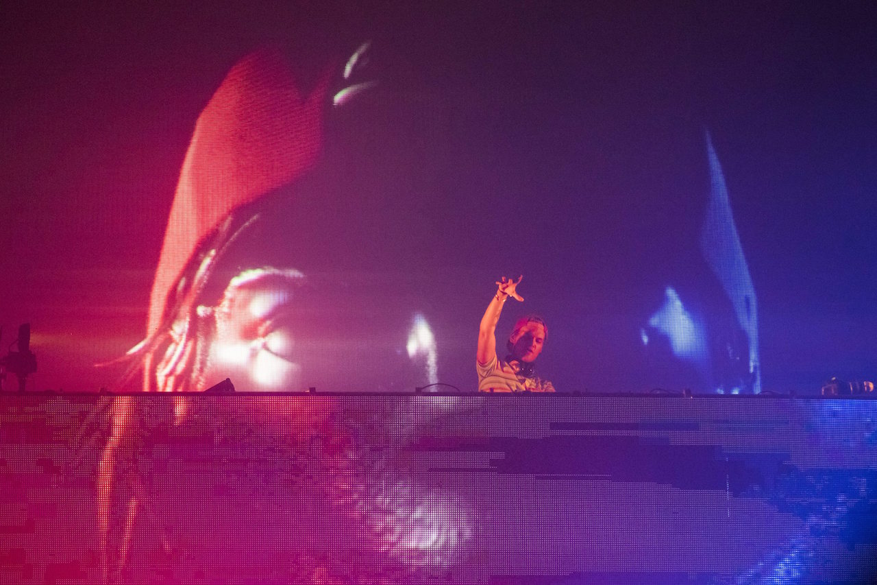 Illustration for article titled Életében először vitte ki a gyerekeit a Szigetre a gyűlölködő apa