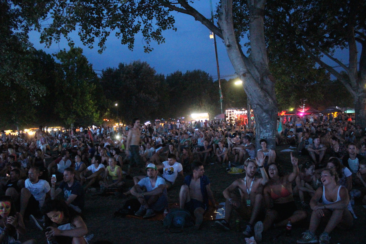 Illustration for article titled 5 nap por és 1 nap sár – így döntöttem rekordot a rekorddöntő Szigeten